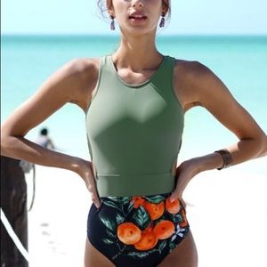 One piece Miss U CUPSHE swimsuit